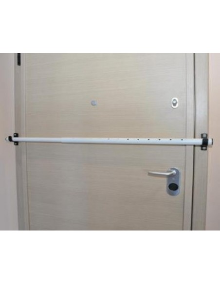 Adjustable safety bar for entry doors of all types Adjustable safety bar for entry doors of all types