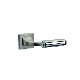 Knob handle with rosette series 685